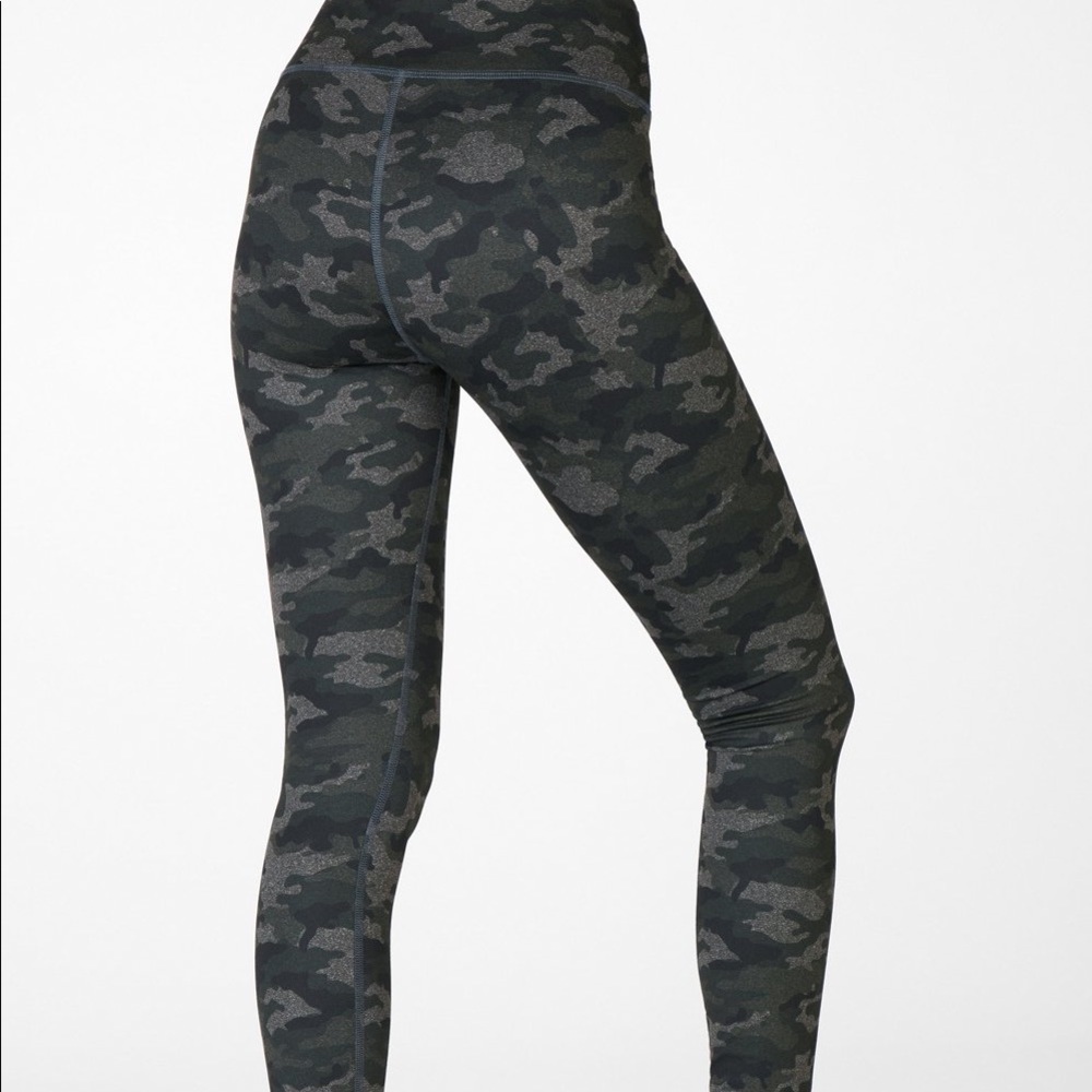 Fabletics power hold camo legging